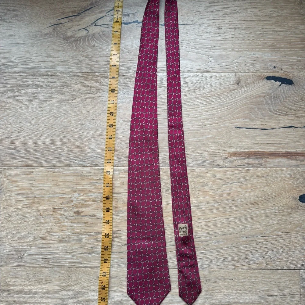 🔥HERMES Silk printed TIE STUNNING Price Firm!